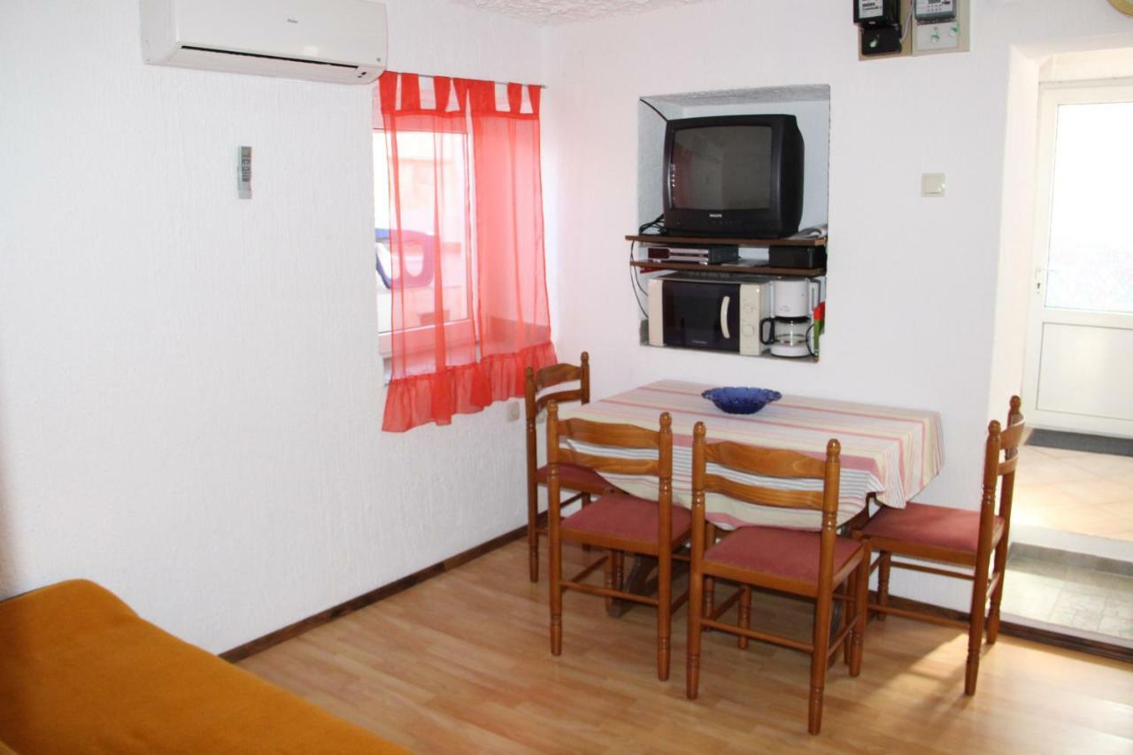 Guesthouse Donko 1 & 2 Сень Экстерьер фото