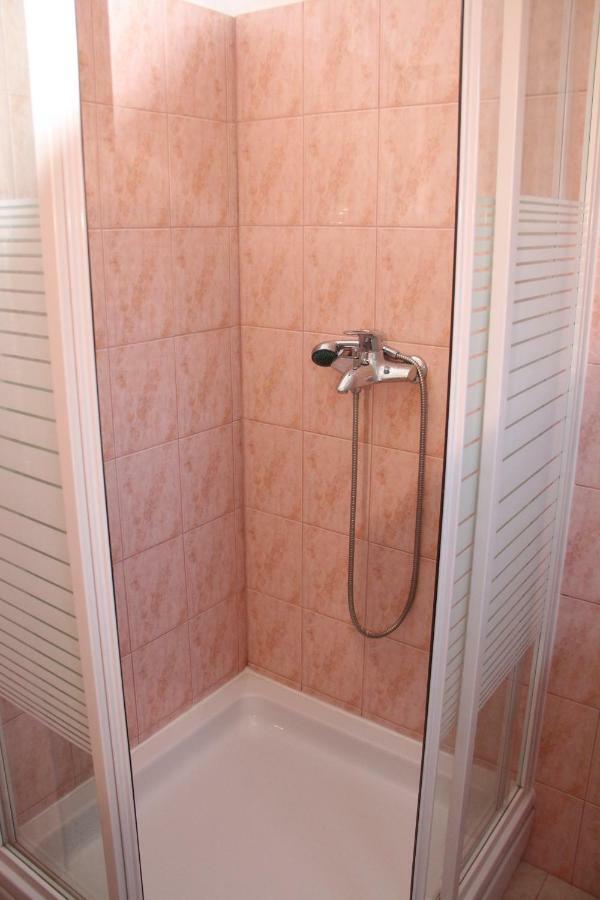 Guesthouse Donko 1 & 2 Сень Экстерьер фото
